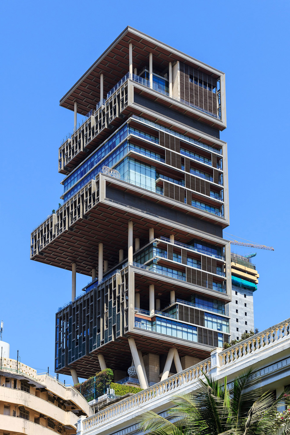Antilia Tower - Топ-10 самых дорогих домов в мире - от $245 млн до $12 млрд.