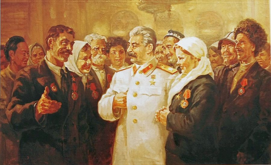 Stalin nagrazhdaet geroev truda - Почему я завидую людям с твердыми убеждениями?